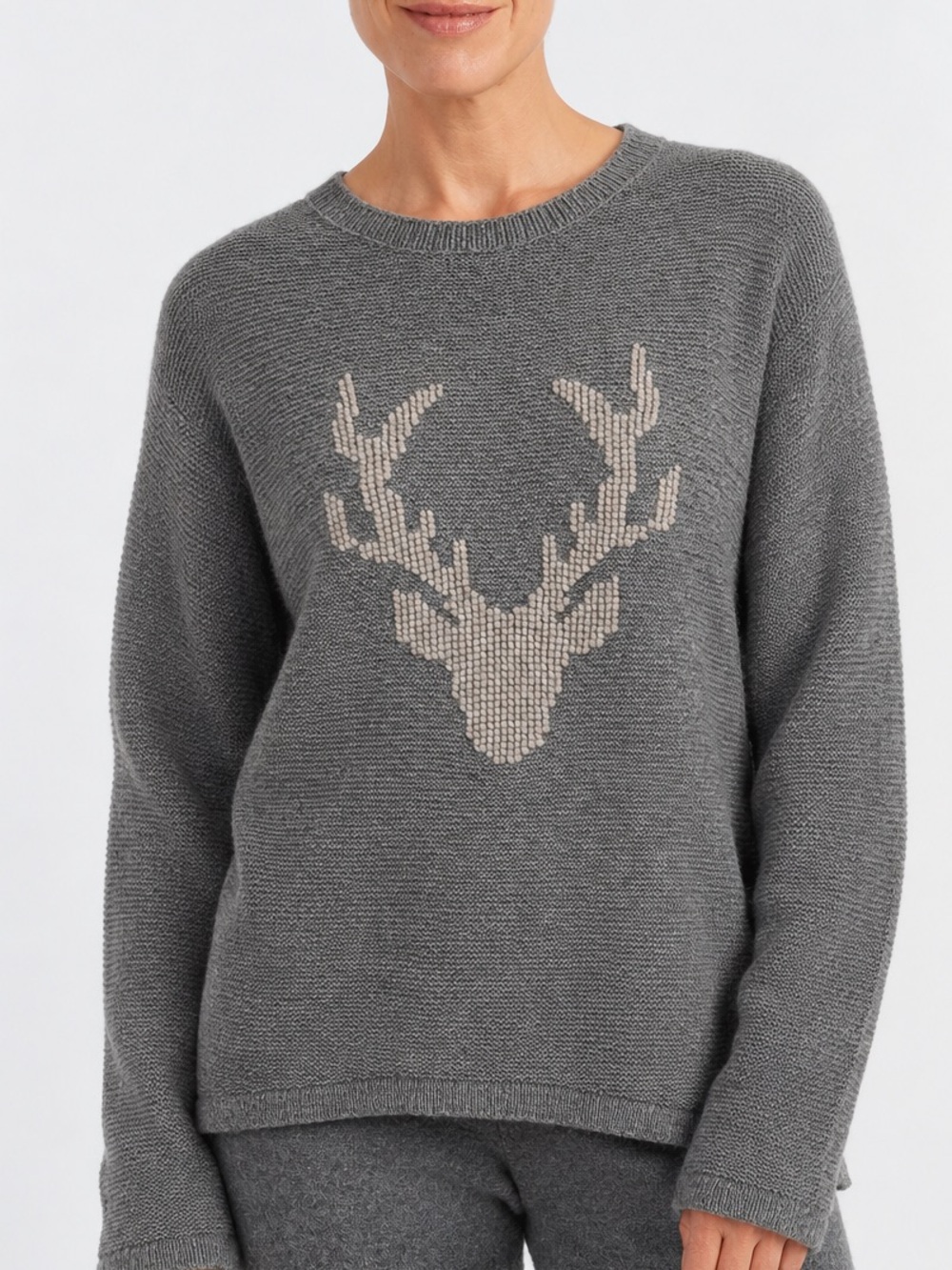 100% cashmere Cozy Gray Crewneck Sweater with Cream Deer Motif - m/l